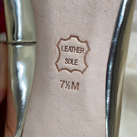 💯 % Authentic Tory Burch Elizabeth 40 mm pumps - Picture 8 of 14